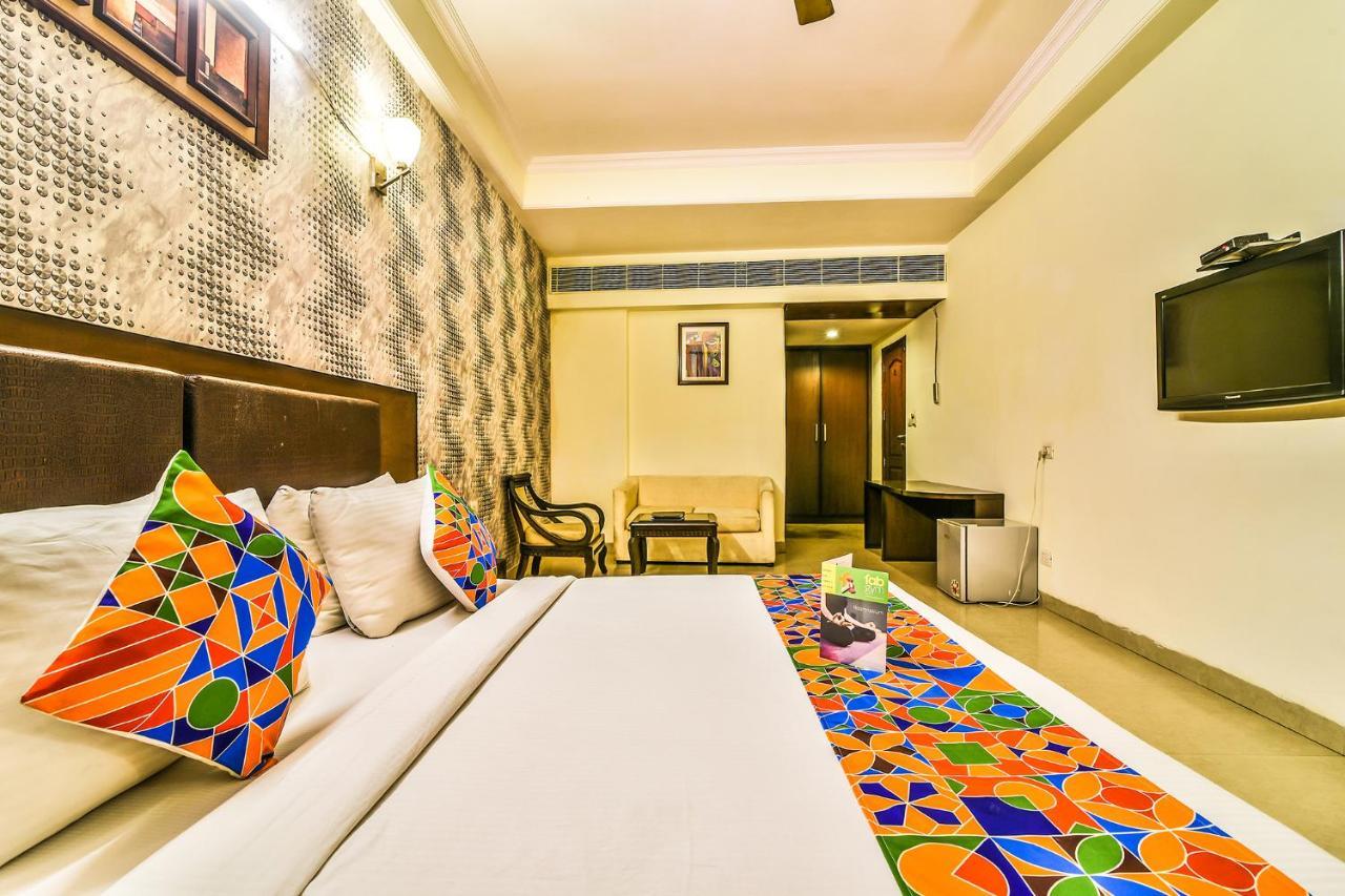 Hotel Alpine Tree New Delhi Eksteriør bilde