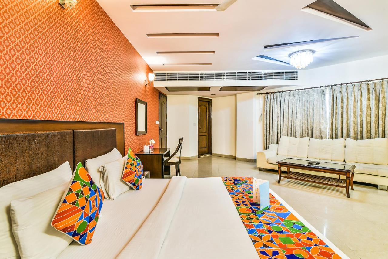 Hotel Alpine Tree New Delhi Eksteriør bilde
