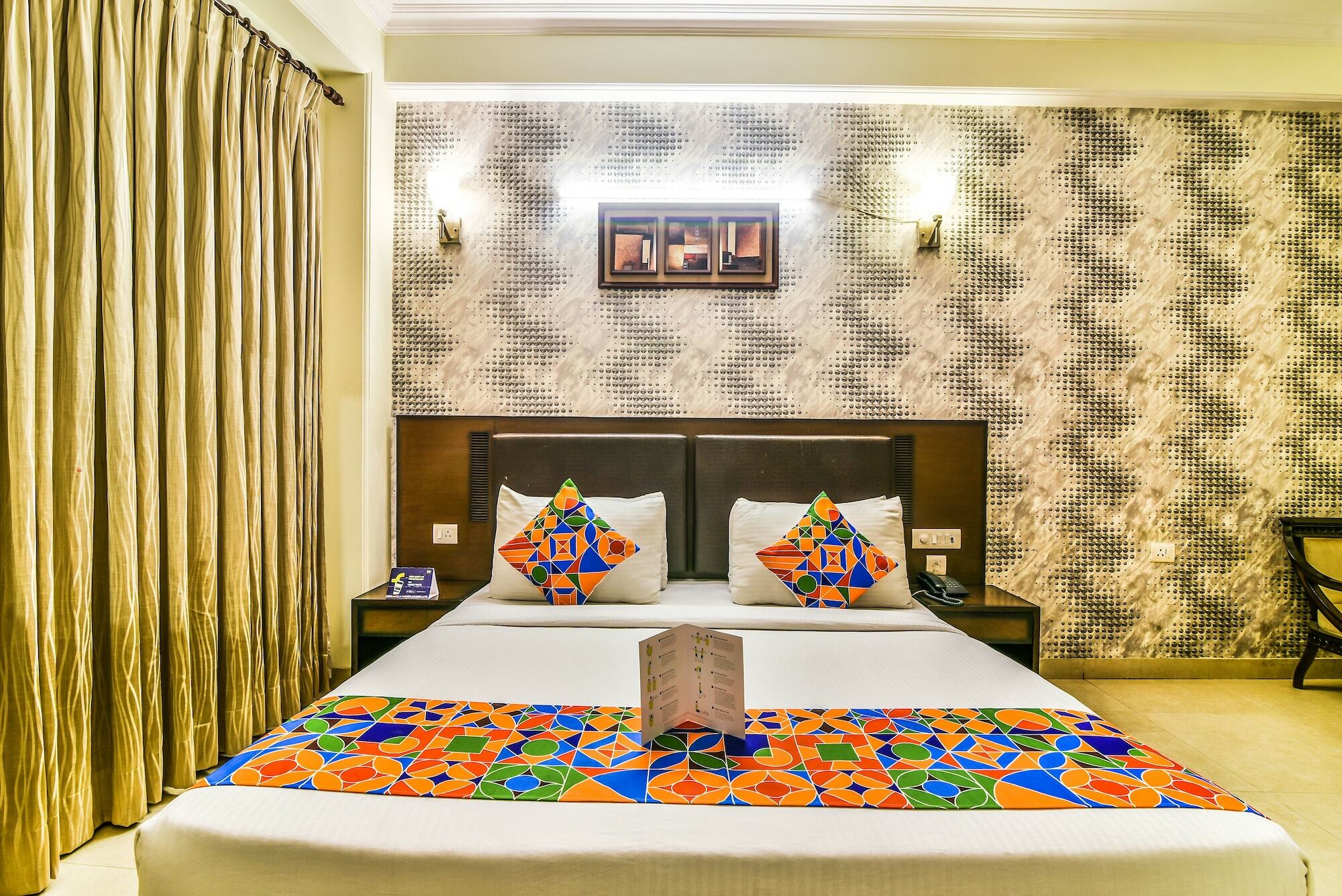 Hotel Alpine Tree New Delhi Eksteriør bilde